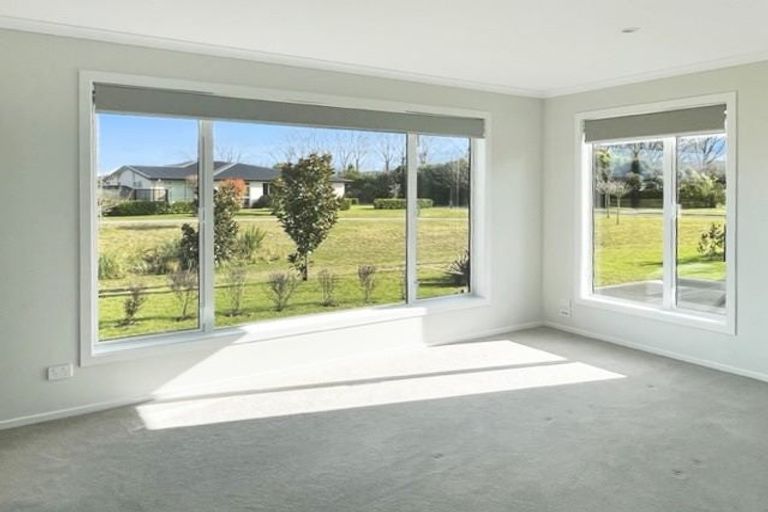 Photo of property in 12 Bastille Court, Rangatira Park, Taupo, 3330