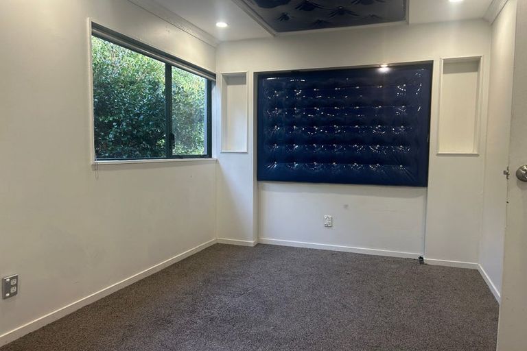 Photo of property in 29 Goodwood Drive, Goodwood Heights, Auckland, 2105