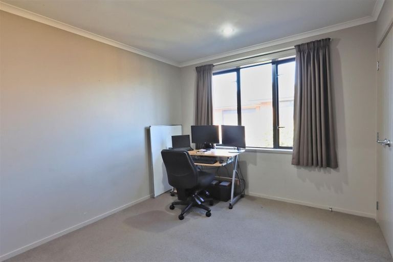 Photo of property in 1/31 Jones Crescent, Melville, Hamilton, 3206