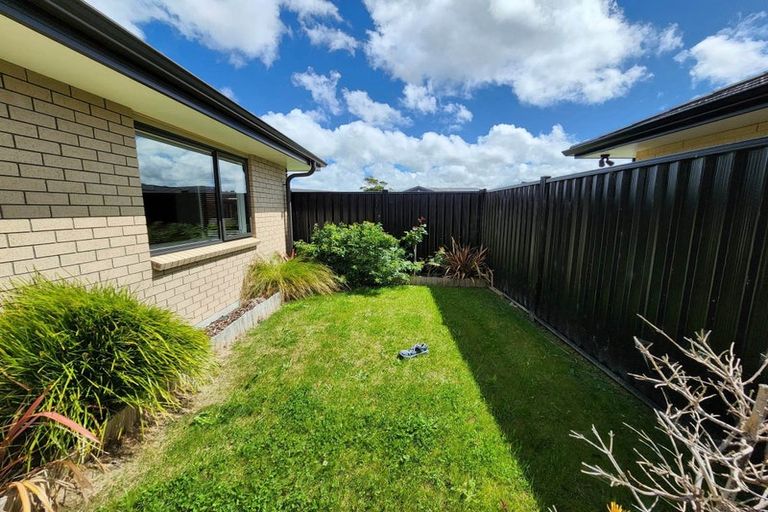 Photo of property in 16 Te Punga Road, Wallaceville, Upper Hutt, 5018