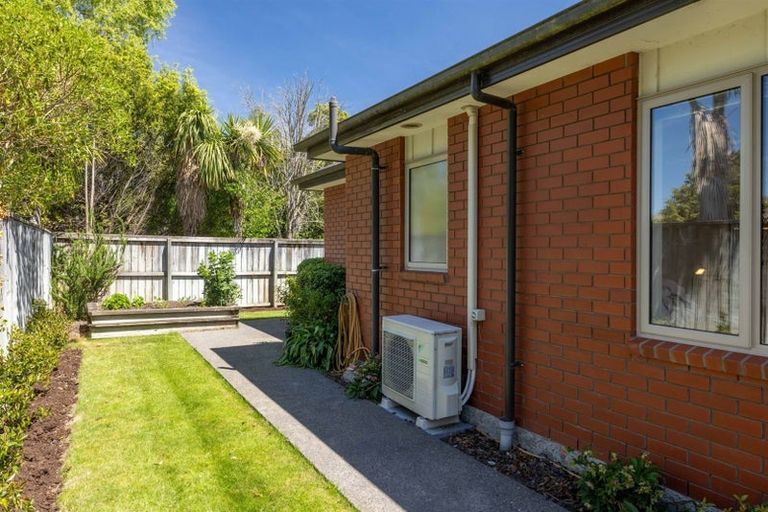 Photo of property in 22 Streamside Court, Woolston, Christchurch, 8062