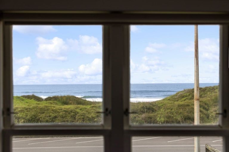 Photo of property in 129b Marine Parade, Mount Maunganui, 3116