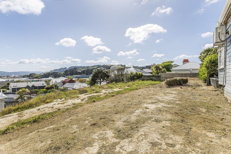 Photo of property in 127 Hanson Street, Newtown, Wellington, 6021