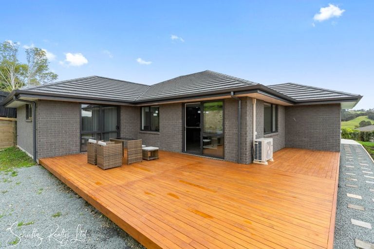 Photo of property in 6 Rata Lane, Maungaturoto, 0520