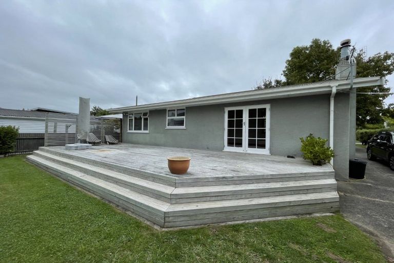Photo of property in 65 Churchill Avenue, Hokowhitu, Palmerston North, 4410