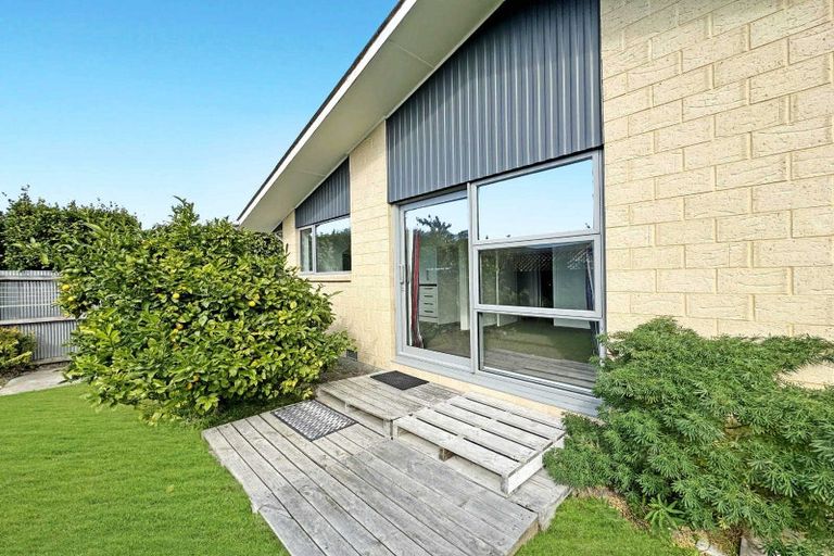 Photo of property in 1/12 Molesworth Place, Somerfield, Christchurch, 8024