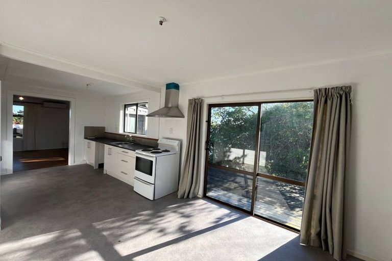 Photo of property in 22 Mahoe Street, Otaki Beach, Otaki, 5512