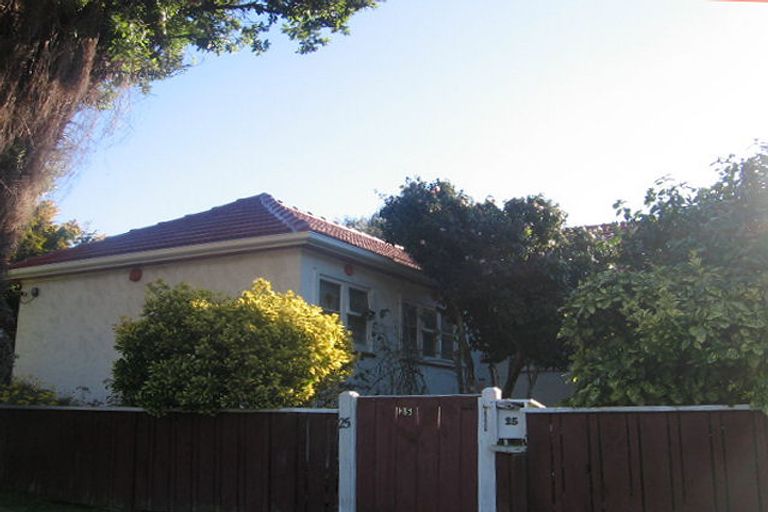 Photo of property in 25 Brook Street, Waterloo, Lower Hutt, 5011