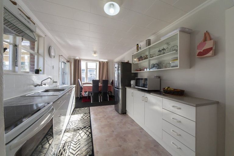 Photo of property in 129 Rangiora Avenue, Roslyn, Palmerston North, 4414