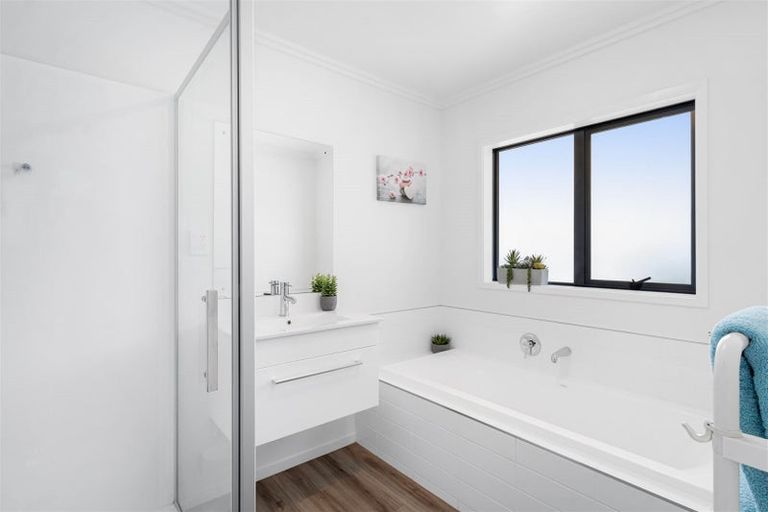 Photo of property in 8 Parawai Street, Marshland, Christchurch, 8083