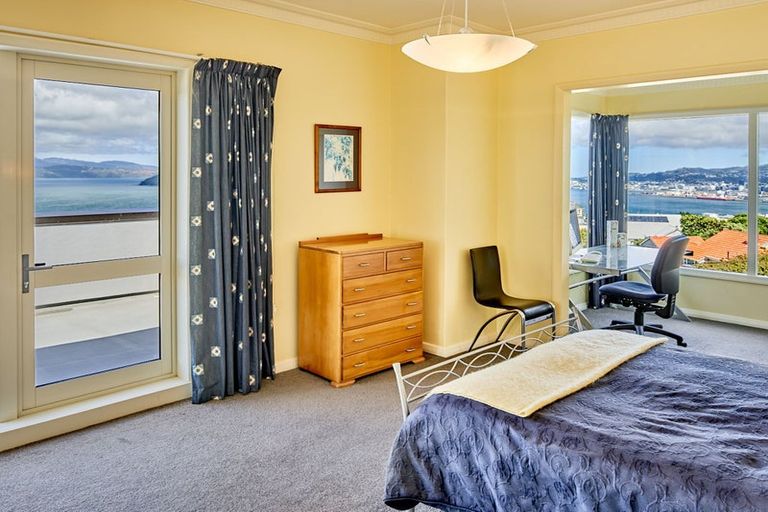 Photo of property in 102 Homebush Road, Khandallah, Wellington, 6035