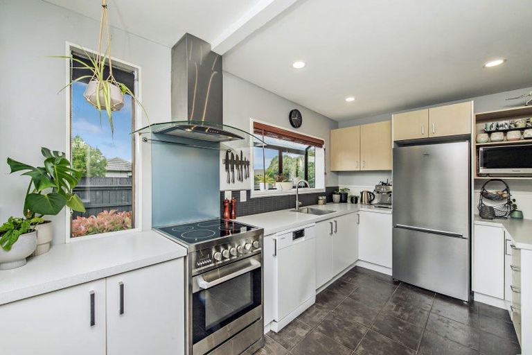 Photo of property in 17 White Street, Rangiora, 7400