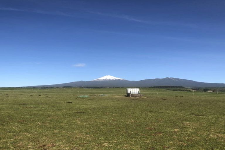 Photo of property in 469b Plymouth Road, Koru, New Plymouth, 4374