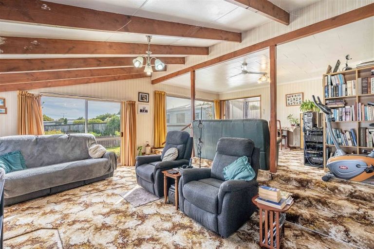 Photo of property in 8 Milford Street, Heidelberg, Invercargill, 9812