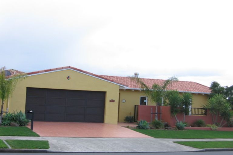 Photo of property in 229 Kilkenny Drive, East Tamaki Heights, Auckland, 2016