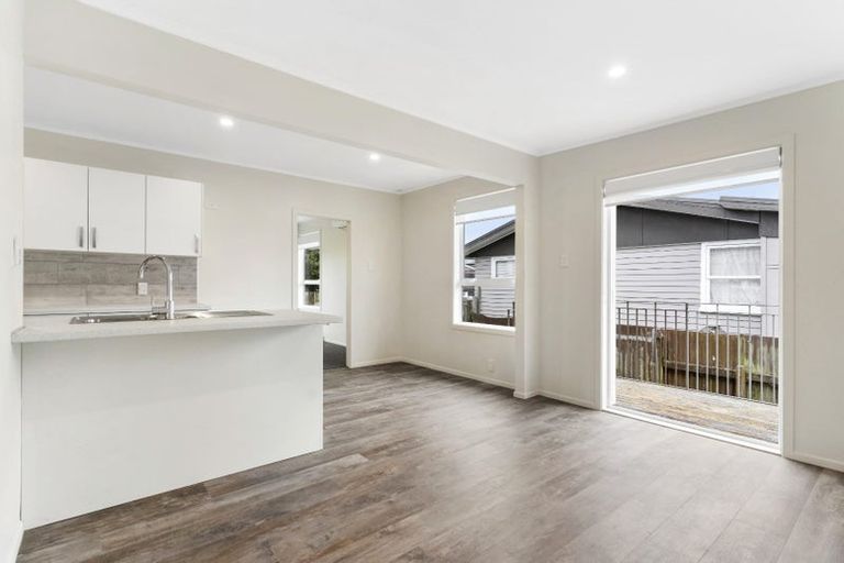 Photo of property in 34 Jupiter Street, Rosehill, Papakura, 2113