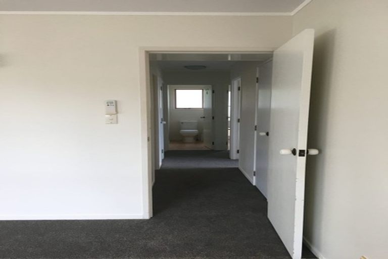 Photo of property in 1/26 Cromdale Avenue, Highland Park, Auckland, 2010