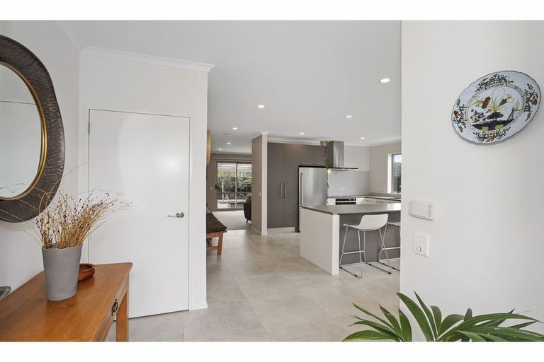 Photo of property in 30 Arthur Rolfe Lane, Swanson, Auckland, 0614