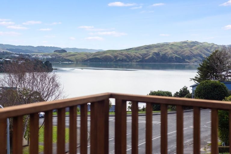 Photo of property in 25 Leeward Drive, Whitby, Porirua, 5024