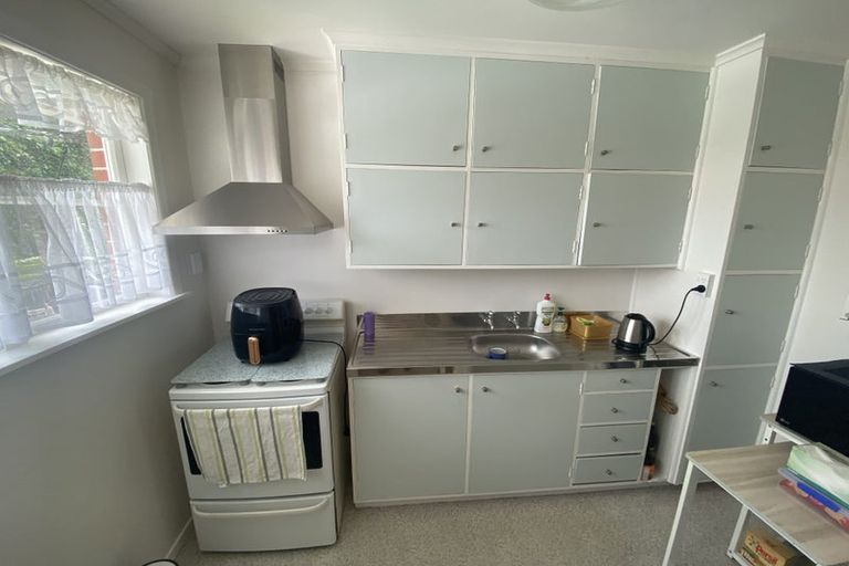 Photo of property in 62 Seddon Street, Wallaceville, Upper Hutt, 5018