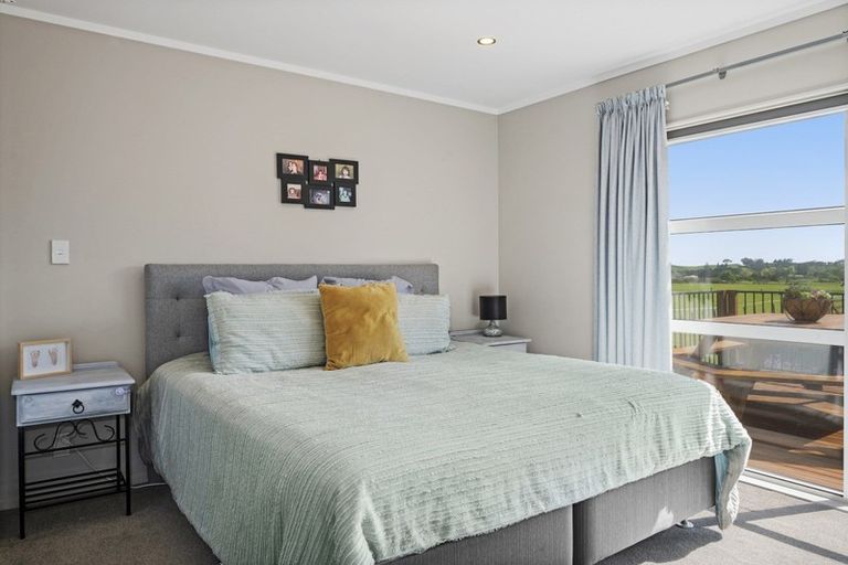 Photo of property in 590 Clevedon Kawakawa Road, Clevedon, Papakura, 2585