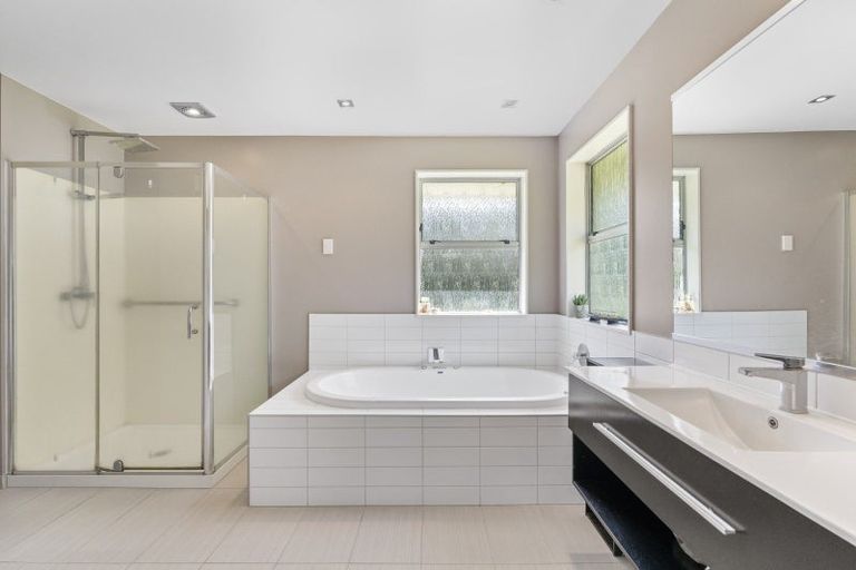 Photo of property in 52 Caroline Drive, Maunganamu, Taupo, 3379