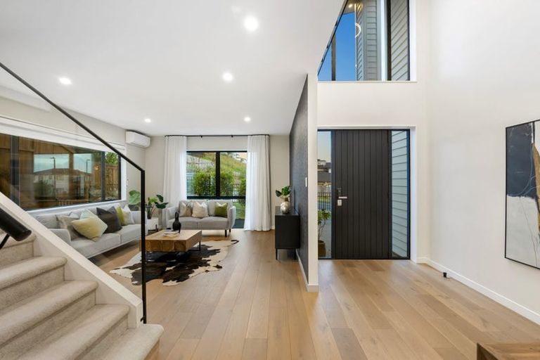 Photo of property in 55 Godfrey Drive, Orewa, 0931