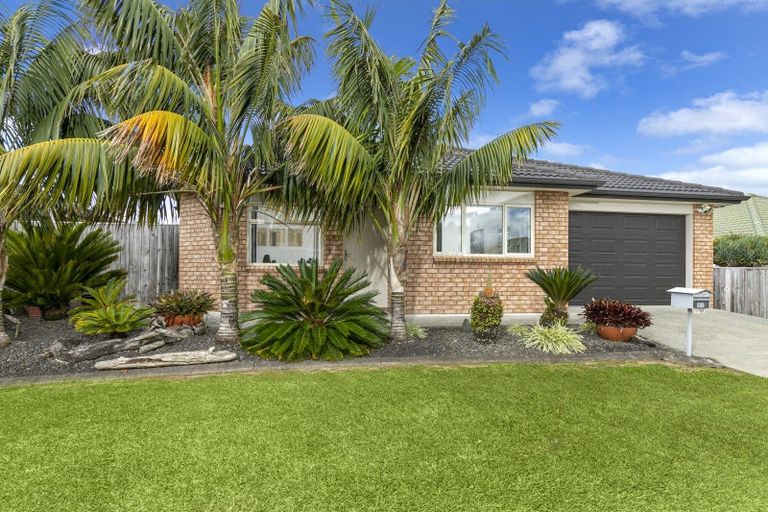 Photo of property in 37 Elizabeth Street, Orewa, 0931