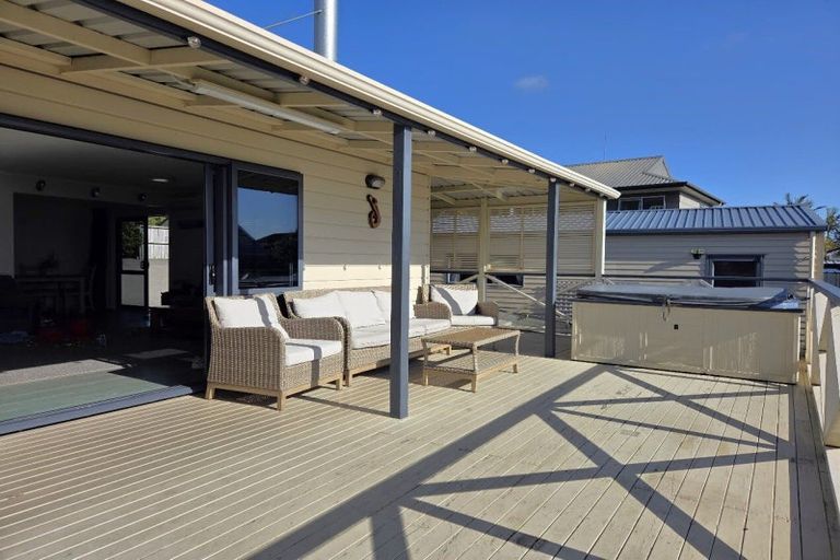 Photo of property in 107 Rimu Place, Matarangi, Whitianga, 3592