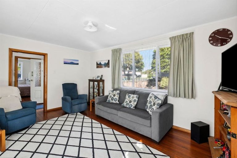 Photo of property in 44 Woodleigh Street, Frankleigh Park, New Plymouth, 4310