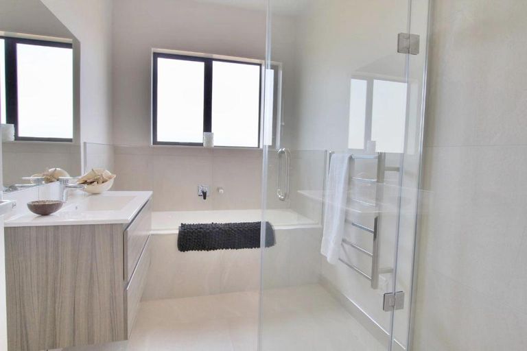 Photo of property in 11 Kirklee Lane, Pokeno, 2402