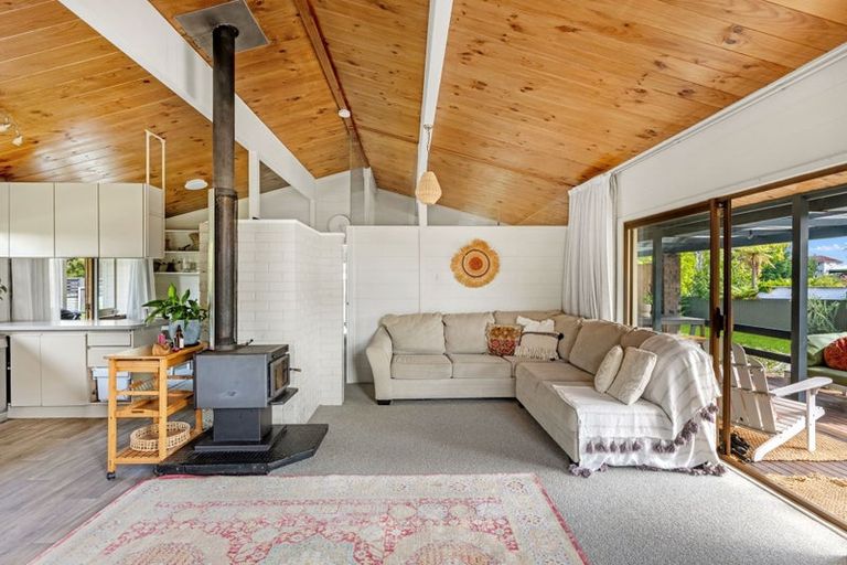 Photo of property in 102 Oak Street, Mangapapa, Gisborne, 4010