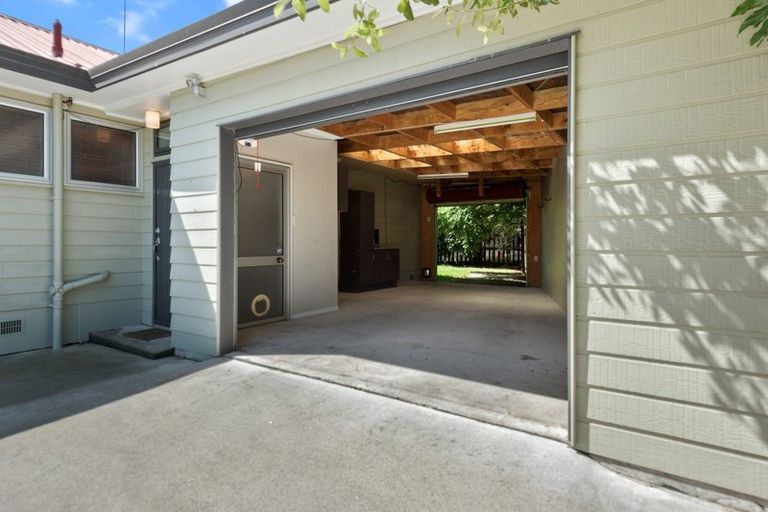 Photo of property in 32c Garland Drive, St Andrews, Hamilton, 3200