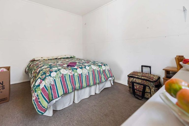 Photo of property in 4 Hugh Avenue, Hamurana, Rotorua, 3097