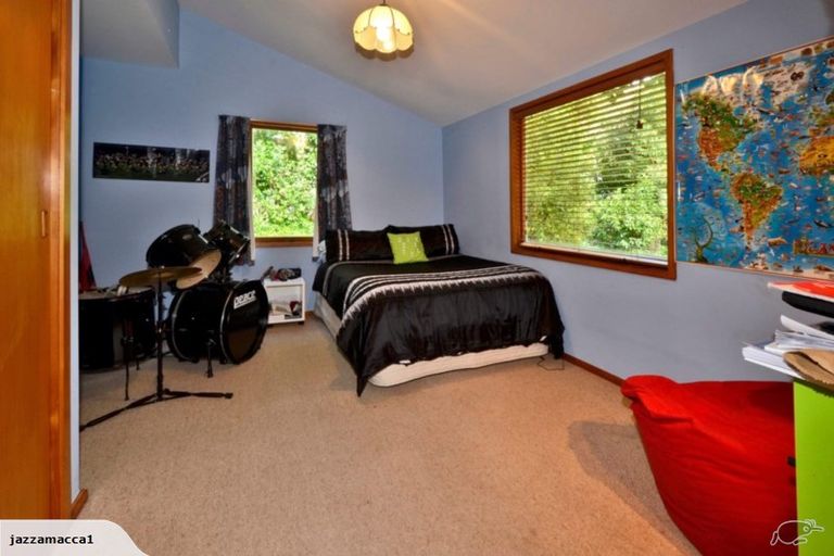 Photo of property in 18 Evans Pass Road, Sumner, Christchurch, 8081