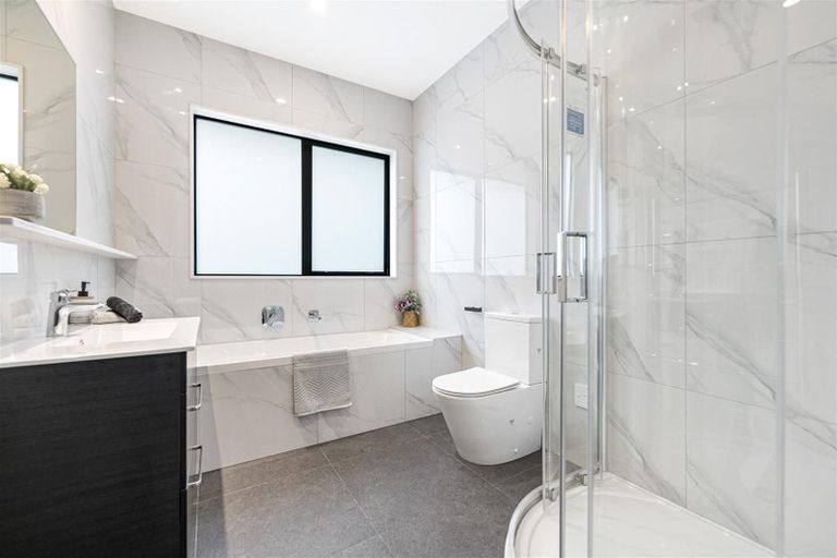 Photo of property in 22 Bella Vista Drive, Gulf Harbour, Whangaparaoa, 0930