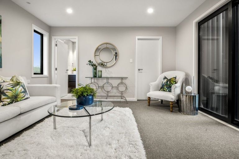 Photo of property in 14 Third Fairway Place, Albany, Auckland, 0632