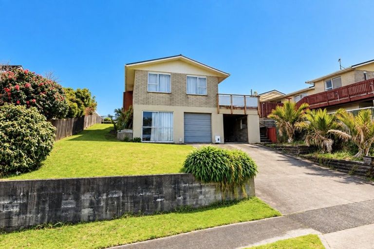Photo of property in 12 Camellia Avenue, Bell Block, New Plymouth, 4312