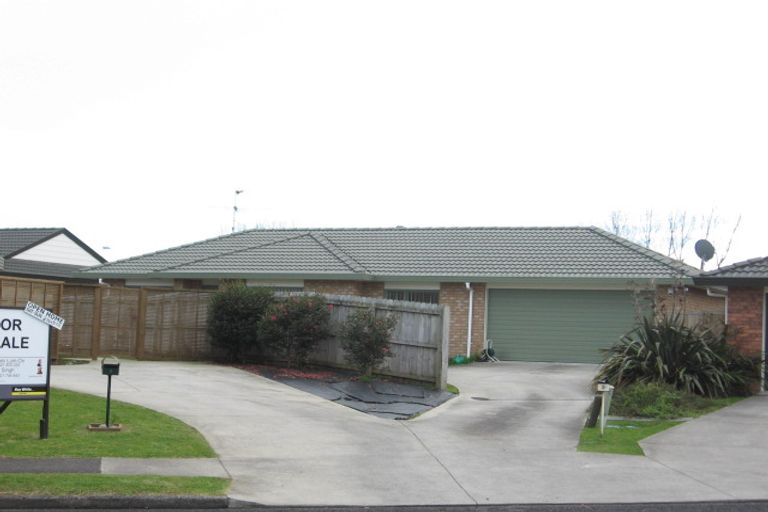 Photo of property in 3 Carnoustie Drive, Wattle Downs, Auckland, 2103
