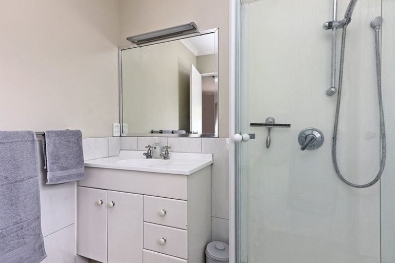 Photo of property in 11 Alderney Close, Taradale, Napier, 4112