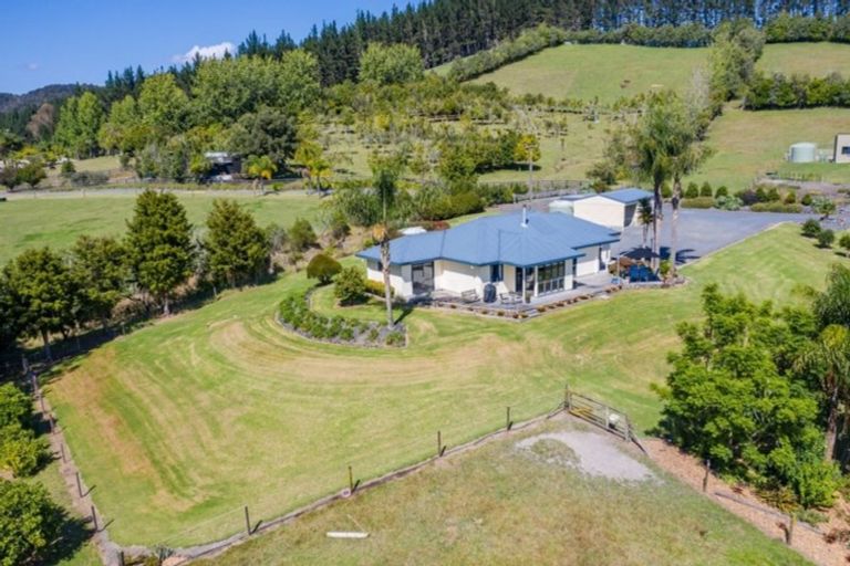 Photo of property in 683e Puketona Road, Haruru, 0204