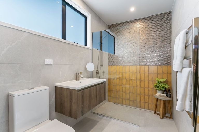 Photo of property in 5 Lynette Place, Pauanui, 3579