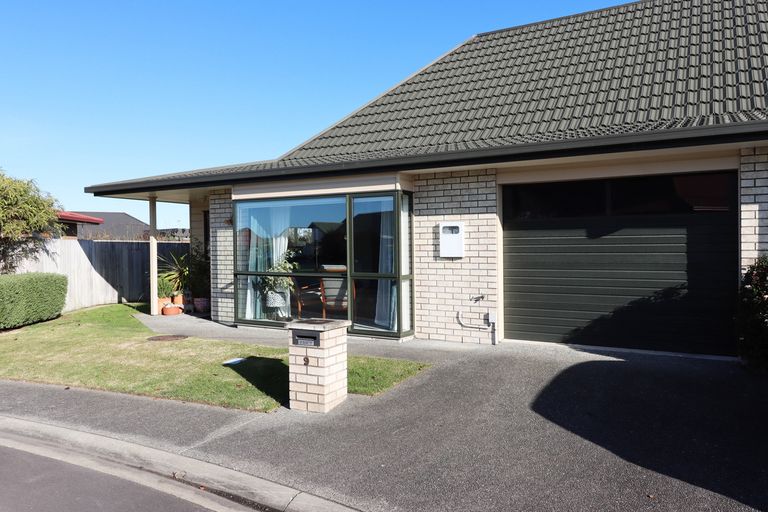 Photo of property in Villa Estate, 60/55 Armstrong Avenue, Carterton, 5713