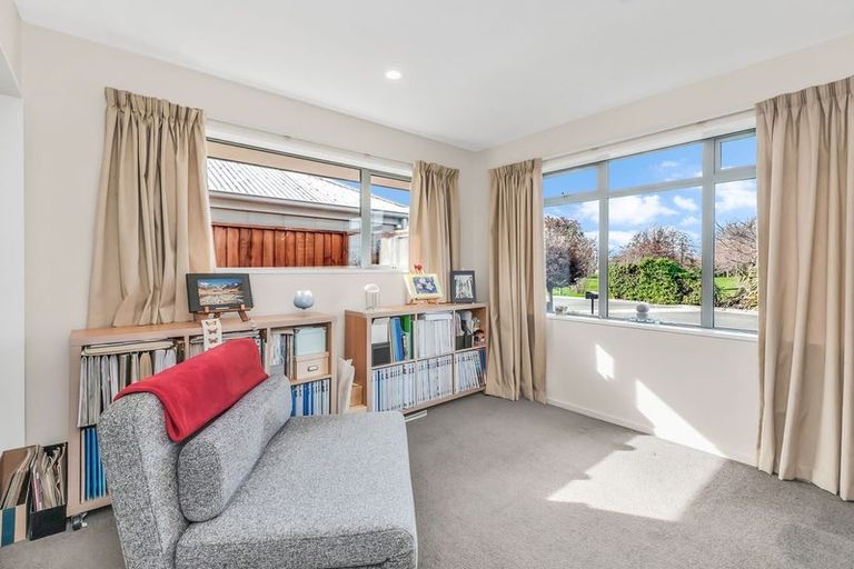 Photo of property in 16 Venerable Terrace, Yaldhurst, Christchurch, 8042