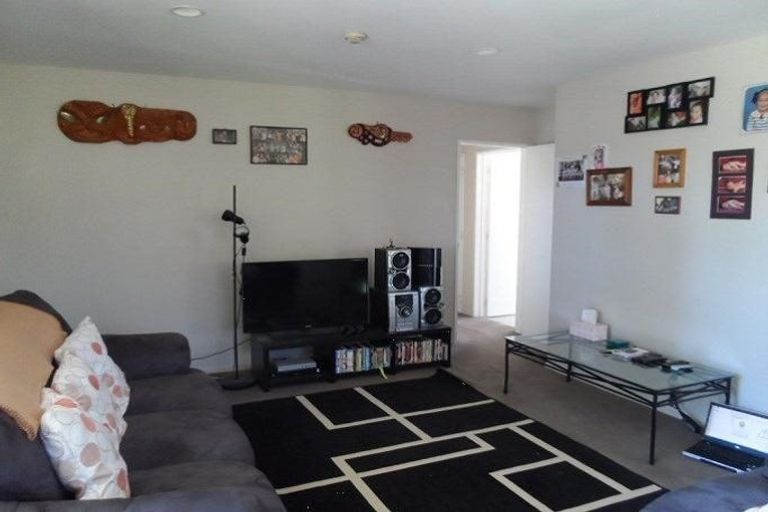 Photo of property in 6a Jillian Drive, Ranui, Auckland, 0612