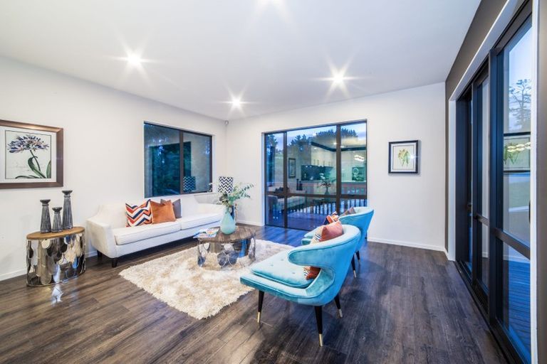 Photo of property in 13 Paitry Place, Swanson, Auckland, 0614