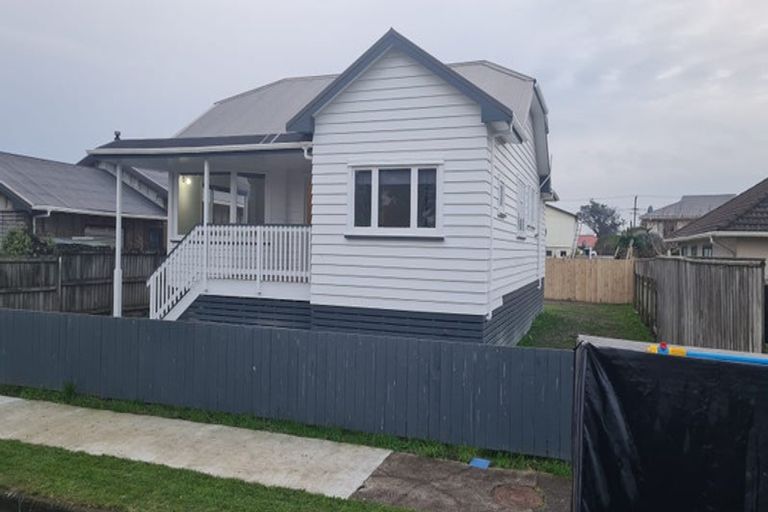 Photo of property in 74 Atkinson Avenue, Otaki Beach, Otaki, 5512