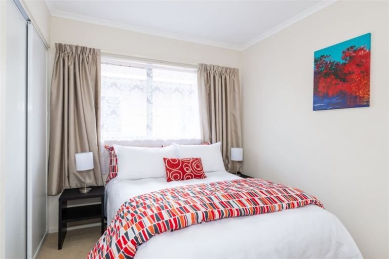 Photo of property in 71 Miro Street, New Lynn, Auckland, 0600