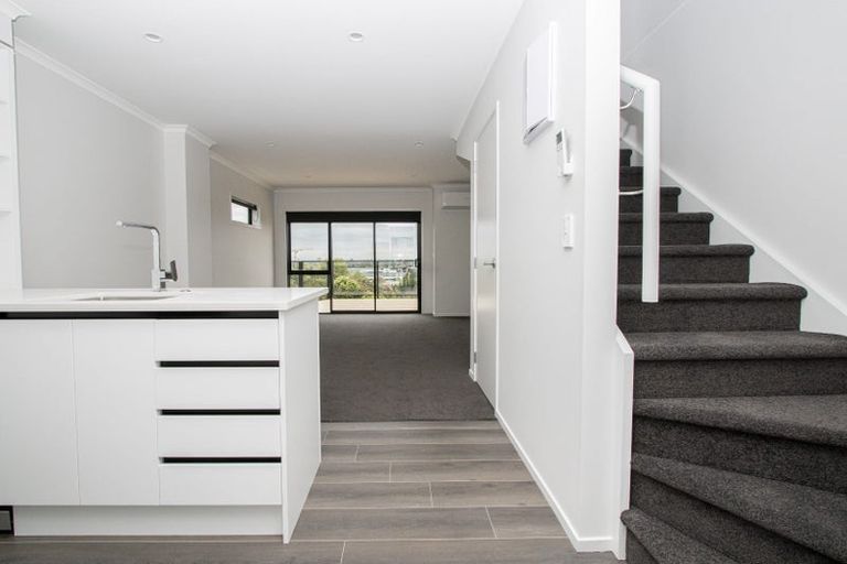 Photo of property in 12/14 Ruakiwi Road, Hamilton Lake, Hamilton, 3204