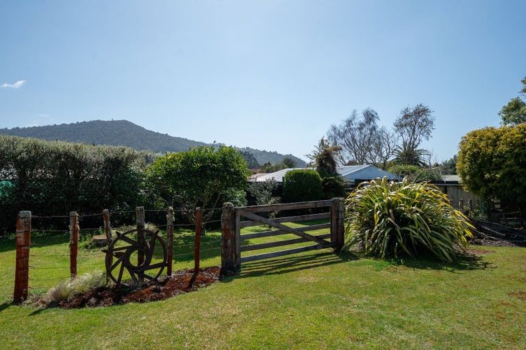 Photo of property in 9 Totaravale Street, Pukehangi, Rotorua, 3015